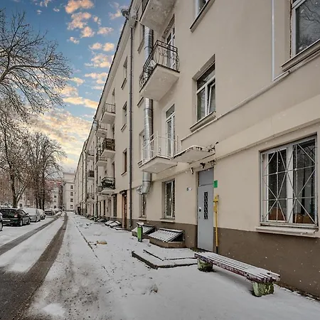 So Stylish Downtown Apt Near Railway Station Apartment Minsk